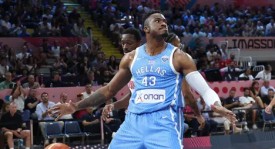 格鲁吉亚队欧锦赛倚重前马刺雄鹿内线，表现稳定出色